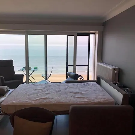 Apartment Zeedijk 232